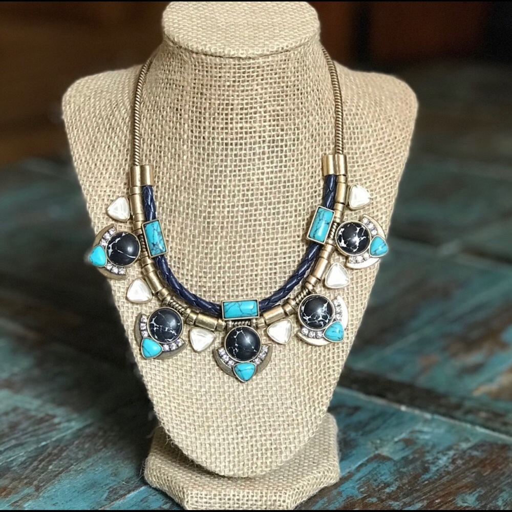 Chloe+Isabel Capri Convertible Statement Necklace